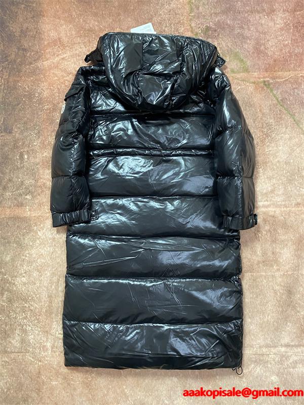 モンクレール コピー MONCLER 2025秋冬 新作 ブラック 高級 光沢 ロングダウンコート シルエット