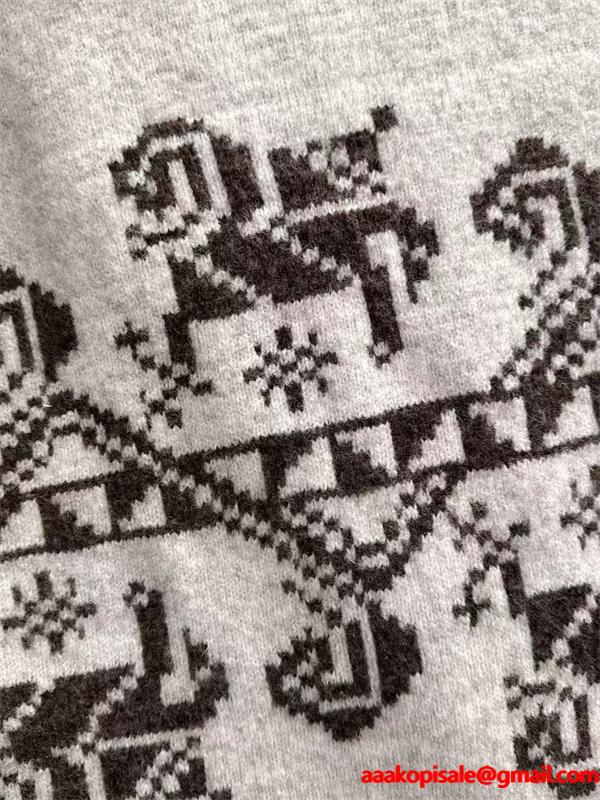 ふんわり グレー  HERMES エルメス コピー ニットセーター 高級ウール混 メンズ 上品 暖かい 柔らか 