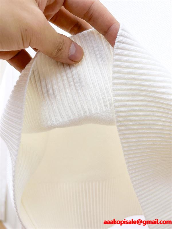 2025秋冬 上品 ホワイト HERMES ワンポイント ニットセーター 大人エレガント