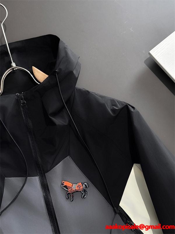 2025秋冬 機能性 ブラック×グレー HERMES エルメス コピー ジャケット 軽量スタイリッシュ