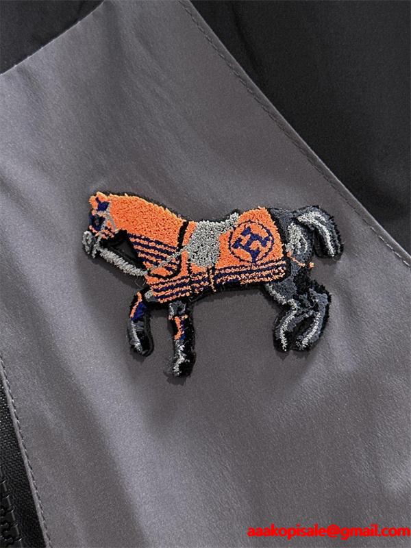 2025秋冬 機能性 ブラック×グレー HERMES エルメス コピー ジャケット 軽量スタイリッシュ