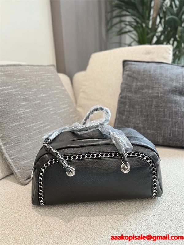 2025秋冬 シーズン限定 ブラック CHANEL シャネル 偽物 人気必須 ショルダーバッグ