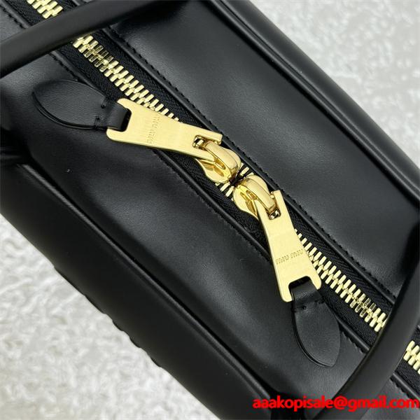 MIUMIU ミュウミュウ 偽物 ネイビー トレンドリッチ 人気上昇 大容量レザーボックスバッグ 