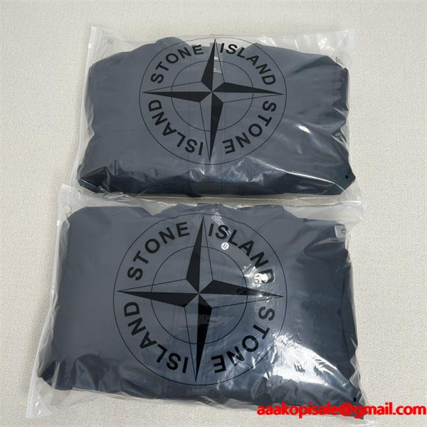 STONE ISLAND ストーンアイランド 偽物 2025秋冬 定番 ブラック 人気注目 保温力抜群 ダウンジャケット