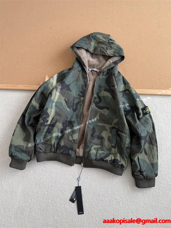 2025秋冬 ミリタリーカモ 新作話題 ソフト裏地  STONE ISLAND ストーンアイランド コピー  ダウンジャケット