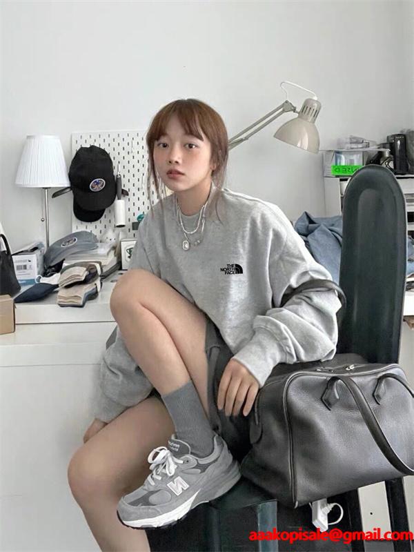 THE NORTH FACE ザノースフェイス コピー ナイトブラック 人気注目 背面ビッグロゴ カジュアル パーカー