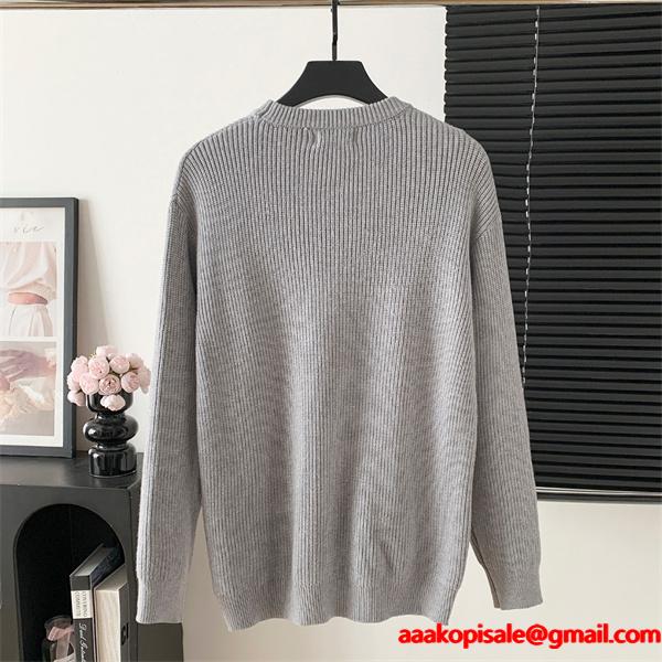 CELINE セリーヌ 偽物 秋冬 ネイビー 人気拡大中 存在感抜群 ニットセーター