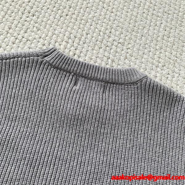 CELINE セリーヌ 偽物 秋冬 ネイビー 人気拡大中 存在感抜群 ニットセーター