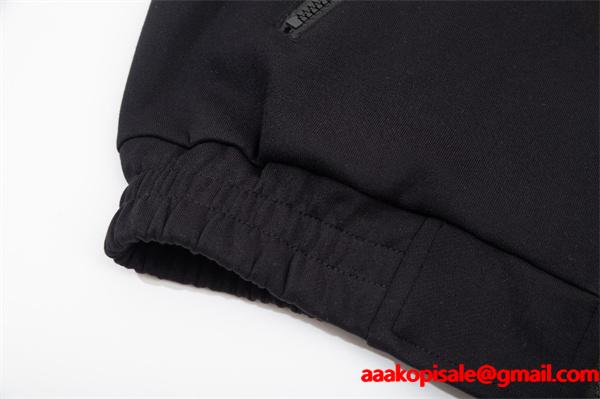 秋冬 ブラックCELINE セリーヌ コピー  話題沸騰中 上質 すっきり美 ジャケット