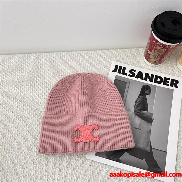 CELINE セリーヌ 偽物 秋冬 マルチカラー 検索人気トップ しっとり暖か ニット帽