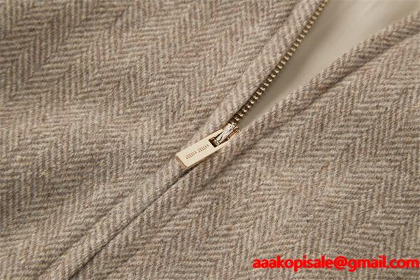 MIUMIU ミュウミュウ コピー 2025年秋冬 ヘリンボーン素材 きれいめミリタリー 大人 ジャケット