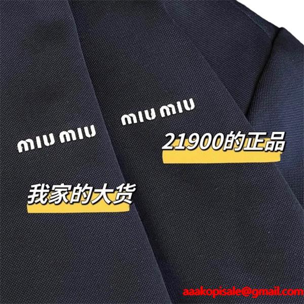 きれいめカジュアル 配色ライン ジップアップ MIUMIU ミュウミュウ スーパーコピー  ジャケット