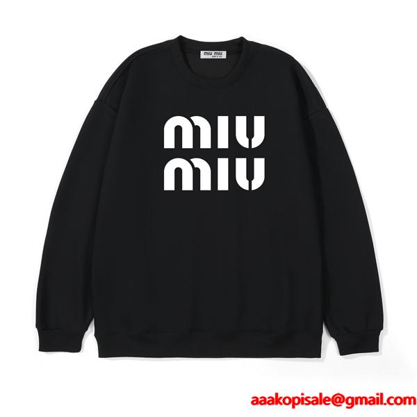 MIUMIU ミュウミュウ コピー 2025年秋冬 ロゴデザイン ゆったりシルエット 裏毛 スウェット