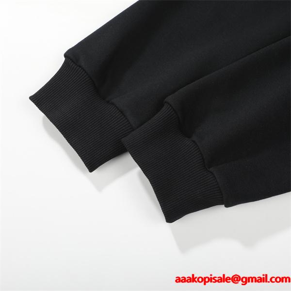 MIUMIU ミュウミュウ コピー 2025年秋冬 ロゴデザイン ゆったりシルエット 裏毛 スウェット