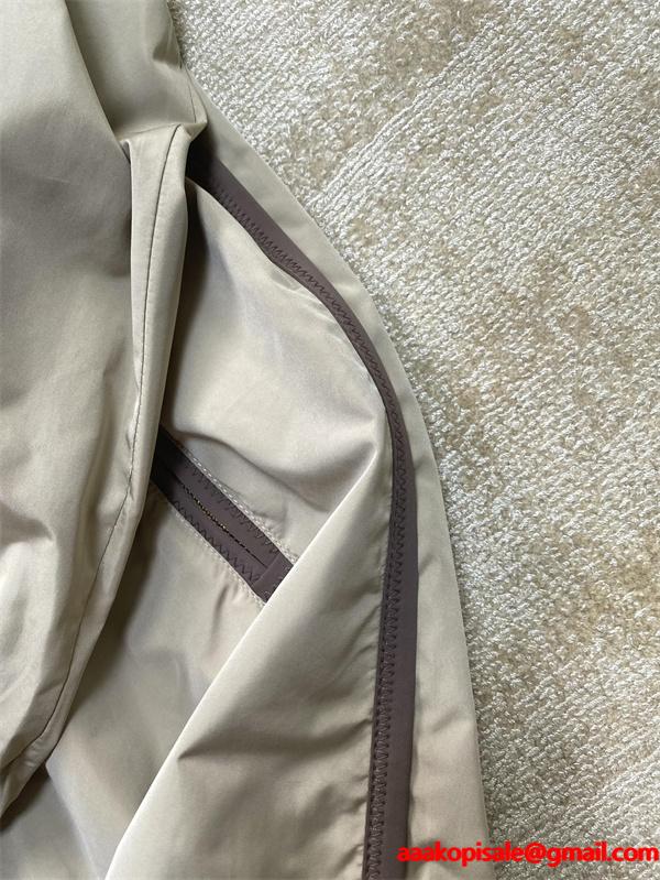 2025年秋冬 新作 上質ナイロン 防風フード付き MIUMIU ミュウミュウ コピー ジャケット