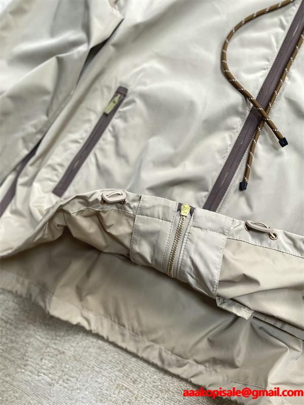 2025年秋冬 新作 上質ナイロン 防風フード付き MIUMIU ミュウミュウ コピー ジャケット