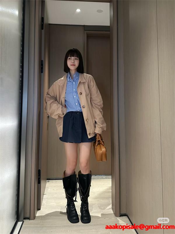 MIUMIU ミュウミュウ コピー シンプル 防風 ベージュ スタンドカラージャケット おすすめ