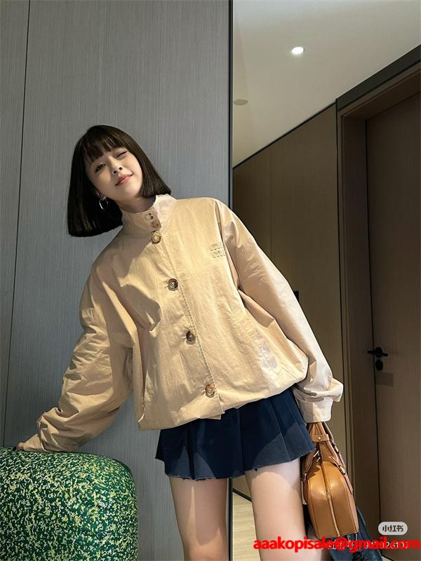 MIUMIU ミュウミュウ コピー シンプル 防風 ベージュ スタンドカラージャケット おすすめ