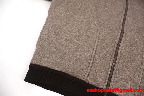 MIUMIU ミュウミュウ 偽物 2025秋冬 ナチュラル 保温性 ベージュ ジャケット おすすめ