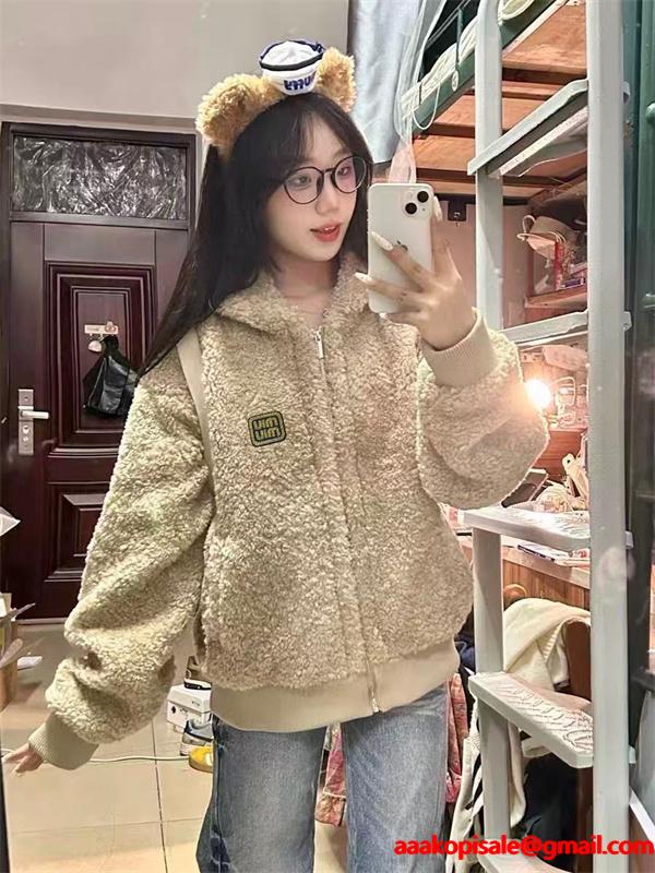 大人カジュアル ふんわりボア ベージュ フード付き MIUMIU ミュウミュウ コピー ジャケット