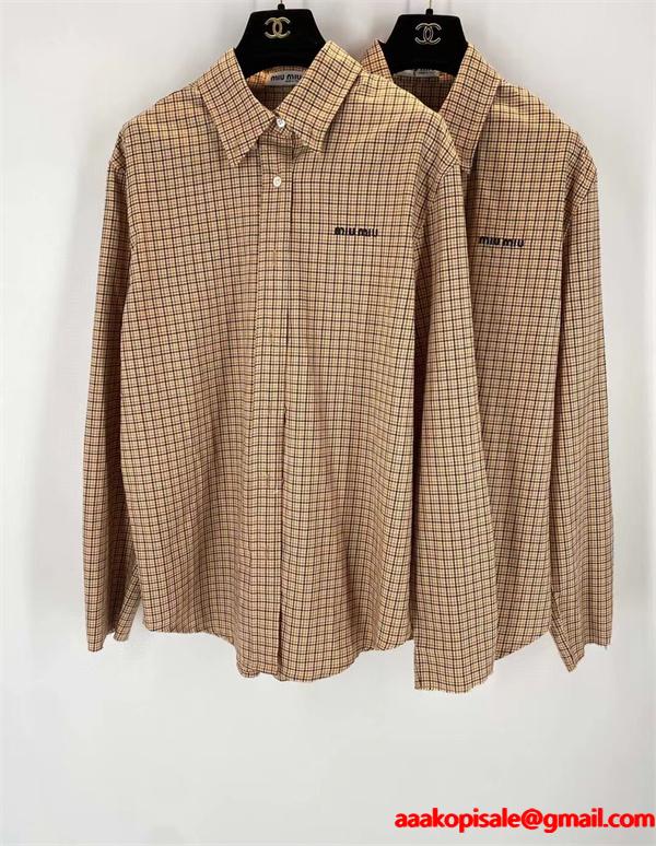 MIUMIU ミュウミュウ コピー 2025秋冬 クラシック 上品チェック ベージュ シャツ 定番