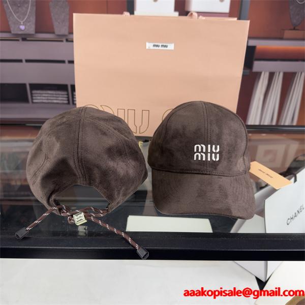 MIUMIU ミュウミュウ スーパーコピー 落ち着きカラー 大人仕様 起毛素材 キャップ 定番