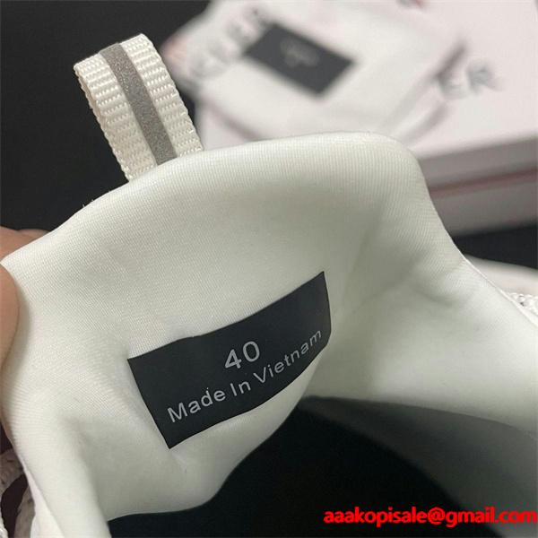 MONCLER メンズ／レディース ロゴ トレイルスニーカー 厚底 グリップソール 軽量 クッション性 アウトドア＆タウンユース対応