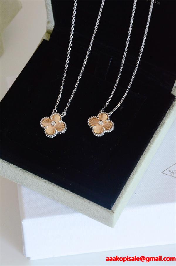 ヴィンテージ 四つ葉 VCA ヴァン ヴァン クリーフ＆アーペル 偽物 ネックレス ゴールド 華やか エレガント