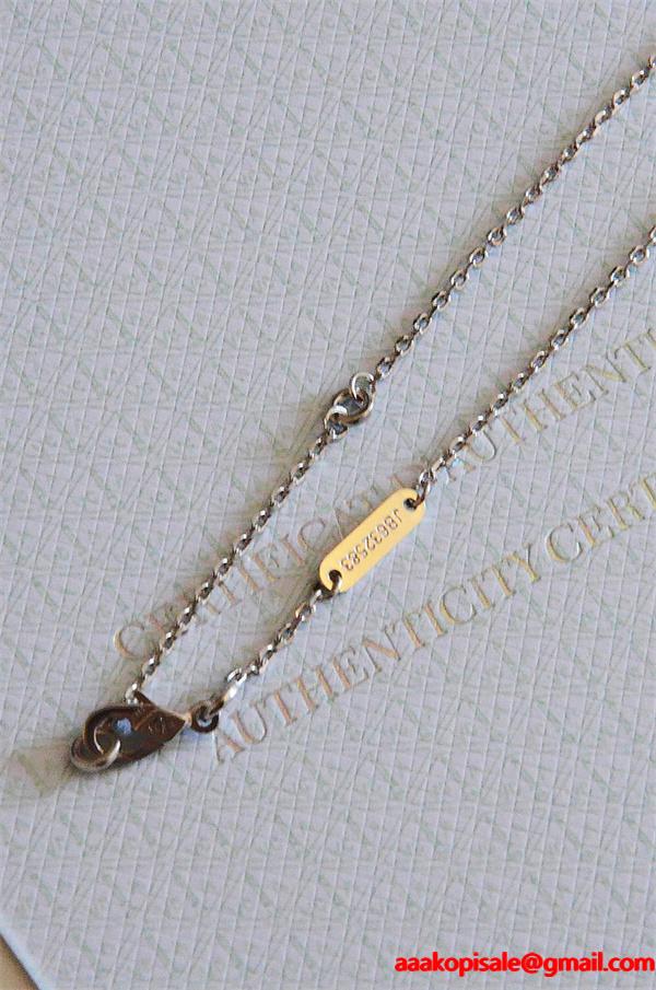 ヴィンテージ 四つ葉 VCA ヴァン ヴァン クリーフ＆アーペル 偽物 ネックレス ゴールド 華やか エレガント