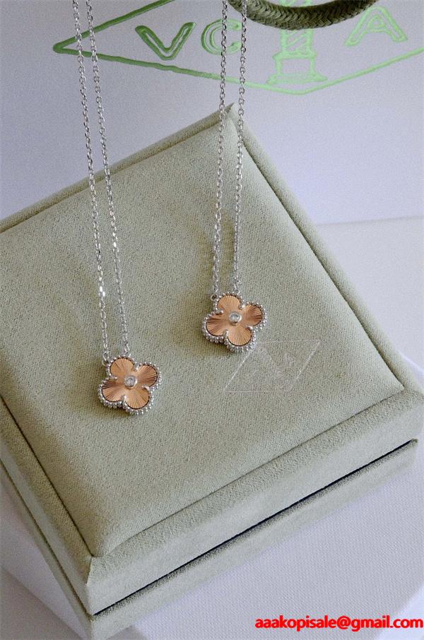 ヴィンテージ 四つ葉 VCA ヴァン ヴァン クリーフ＆アーペル 偽物 ネックレス ゴールド 華やか エレガント