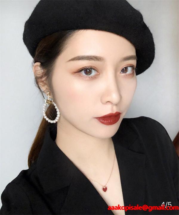 VCA ヴァン ヴァン クリーフ＆アーペル コピー ブレスレット ネックレス レッド ゴールド 可愛い キュート ギフト向け