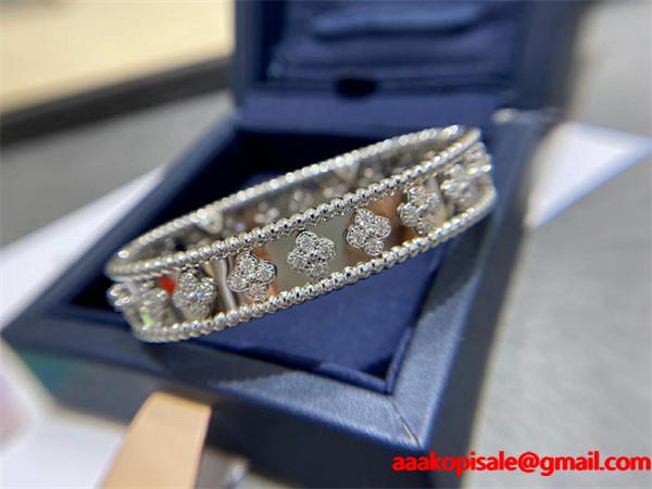 VCA ヴァン ヴァン クリーフ＆アーペル コピー フラワー バングル ゴールド 限定入荷 クラシカル エレガント