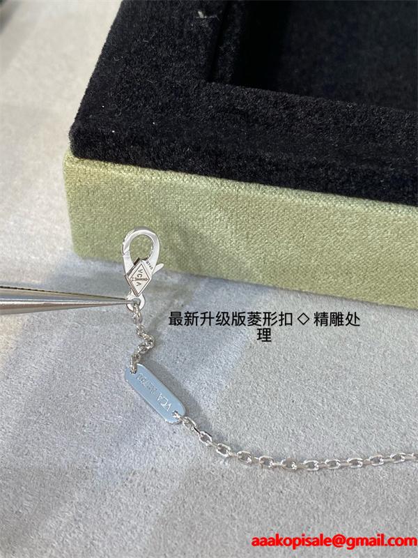 VCA ヴァン ヴァン クリーフ＆アーペル コピー フラワーモチーフ ネックレス ダイヤ調 華麗 存在感 希少