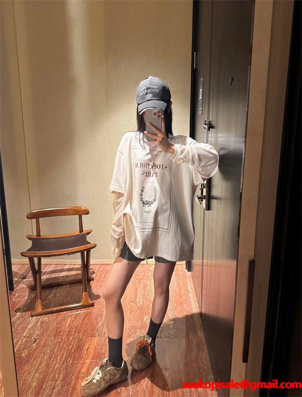 ACNE STUDIOS アクネ ストゥディオズ コピー 雰囲気 ホワイト グラフィック ロングTシャツ こなれ感  