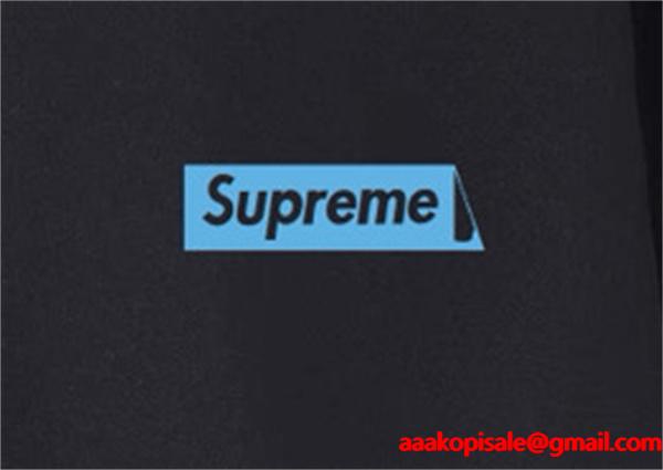 2025秋冬 厚地 ブラック 話題作 バックプリント SUPREME シュプリーム 偽物 パーカー