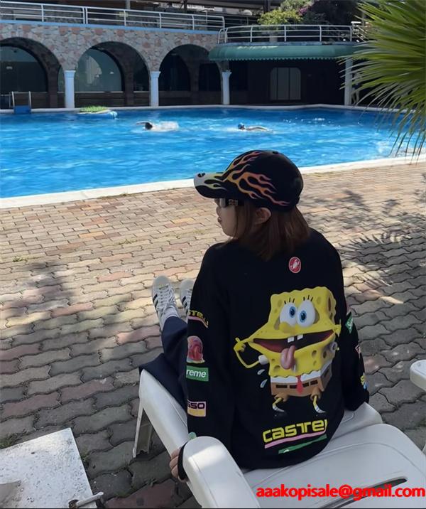  SUPREME シュプリーム コピー 上質素材 モード系 ブラック 話題 入手困難 パーカー