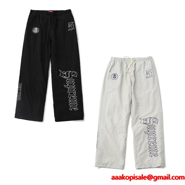 2025秋冬コーデ プレミアム ブラック 定番 SUPREME シュプリーム 偽物 パンツ