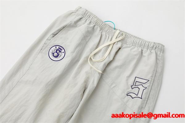 2025秋冬コーデ プレミアム ブラック 定番 SUPREME シュプリーム 偽物 パンツ