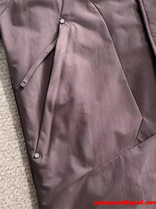 2025秋冬対応 ダウンコート ブラック フード付き LOUIS VUITTON ルイヴィトン スーパーコピー