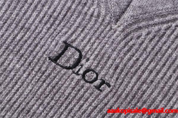 着心地抜群 Vネック DIOR ディオール コピー ニット ホワイト 2025秋冬 きれいめ