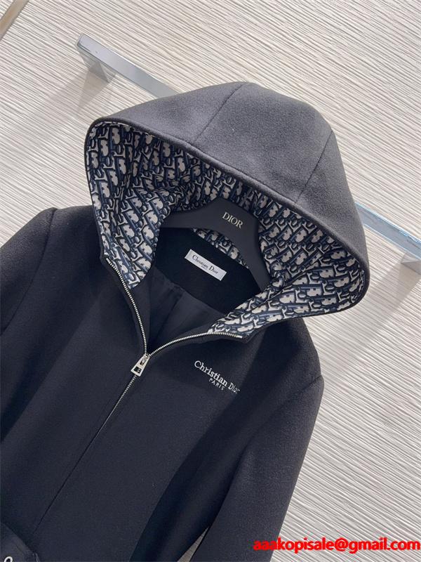 本格派 コート ブラック レディース トレンド  秋冬コーデ DIOR ディオール コピー