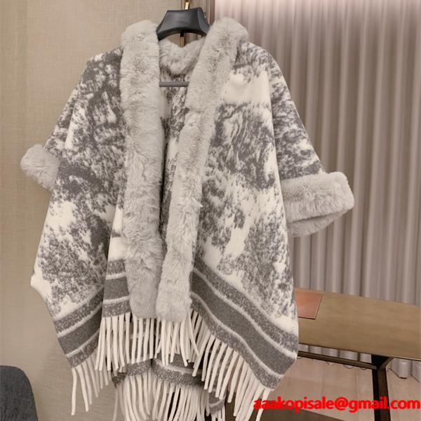 DIOR ディオール コピー 2025秋冬 季節感 ポンチョコート グレー レディース 温か素材