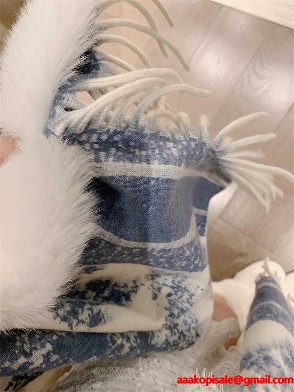 DIOR ディオール コピー 2025秋冬 季節感 ポンチョコート グレー レディース 温か素材