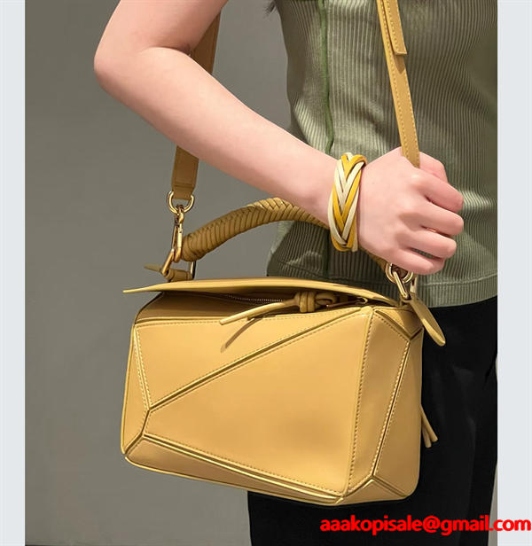 ❤人気❤ロエベ ハンドバッグコピーLOEWE ショルダーバッグレディース収納性抜群