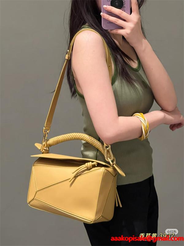 ❤人気❤ロエベ ハンドバッグコピーLOEWE ショルダーバッグレディース収納性抜群