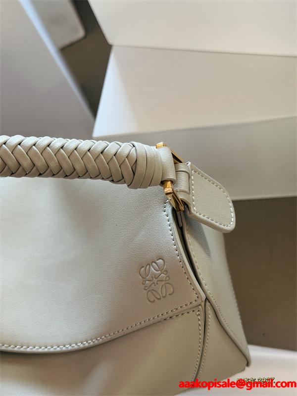 ❤上品ロエベショルダーバッグ コピーLOEWE レディースハンドバッグ人気大人っぽく逸品