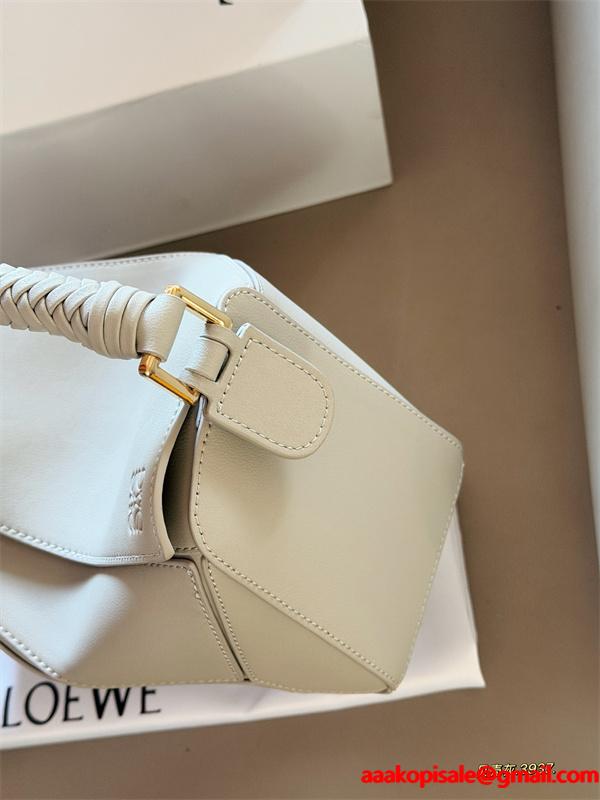 ❤上品ロエベショルダーバッグ コピーLOEWE レディースハンドバッグ人気大人っぽく逸品