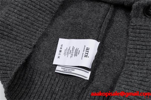 2025秋冬 厚み感 着回し抜群 高见え ボタン AMI PARIS アミ パリス コピー ニット 