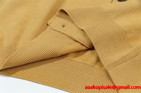 秋冬 しっかり素材 落ち着き 着回し力抜群 AMI PARIS アミ パリス コピー カーディガン