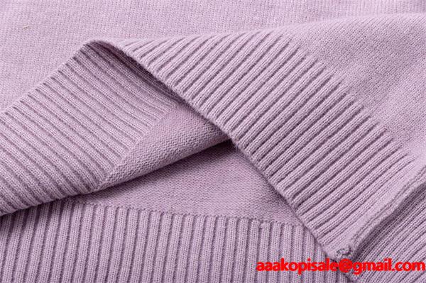 AMI PARIS アミ パリス コピー 2025秋冬 なめらか 優しい 今っぽい抜け感 洗練  ニット